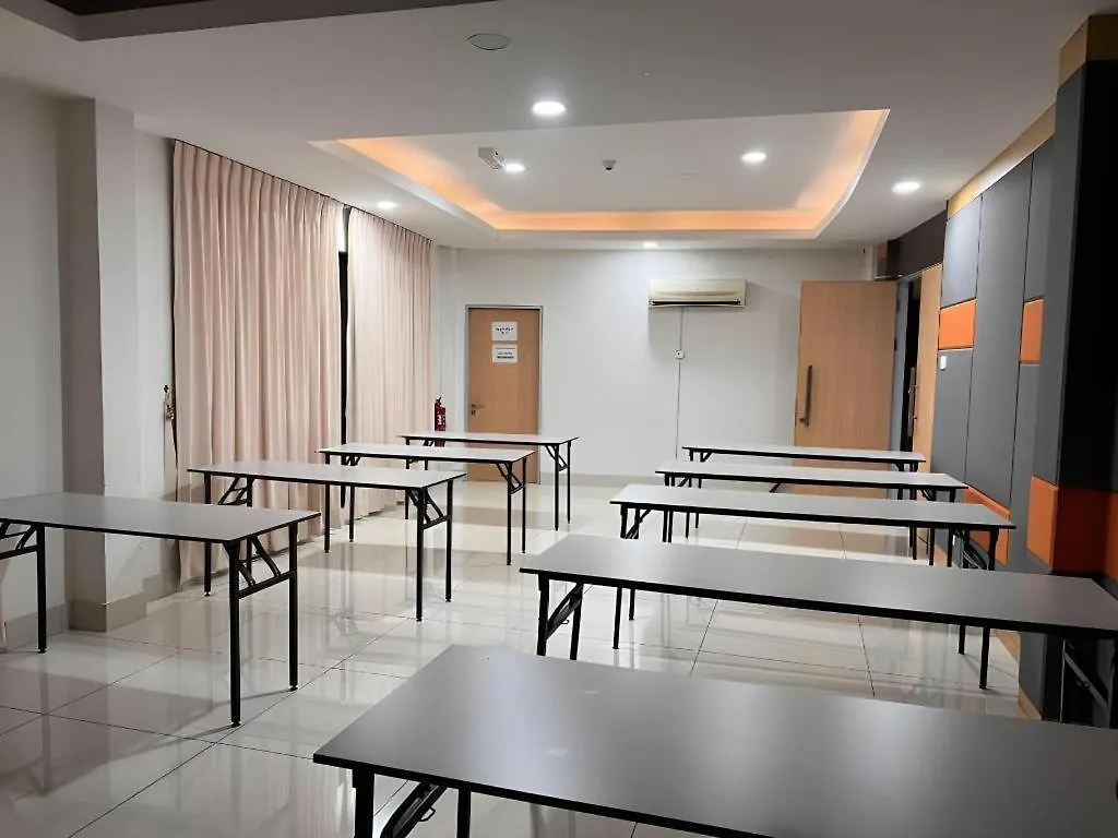 D Arc Hotel Kota Kinabalu 3*,