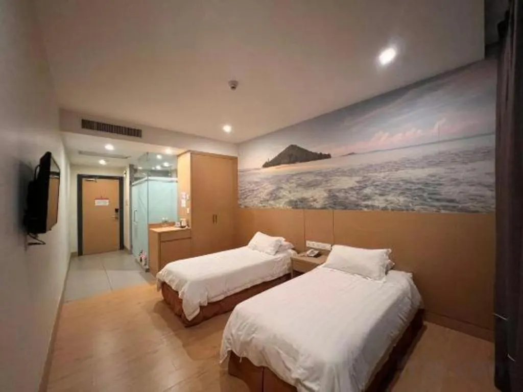 D Arc Hotel Kota Kinabalu 3*,
